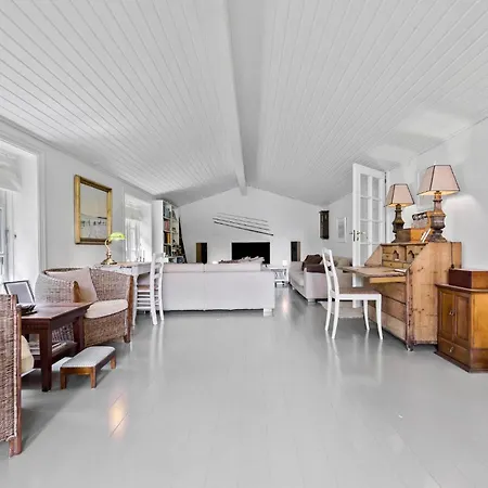 Lovely In With Kitchen *