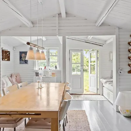 Feriehus Lovely In With Kitchen Vejby