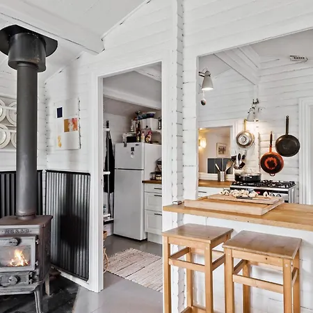 Casa de Férias Lovely In With Kitchen Vejby